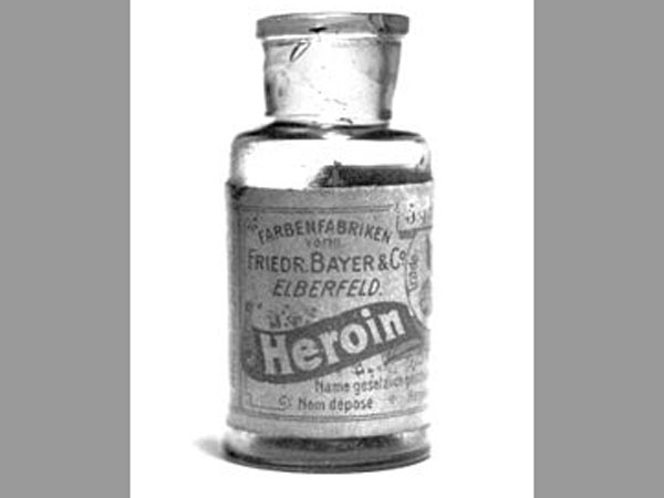 Heroin seized at Indo-Pak border Heroin seized at Indo-Pak border