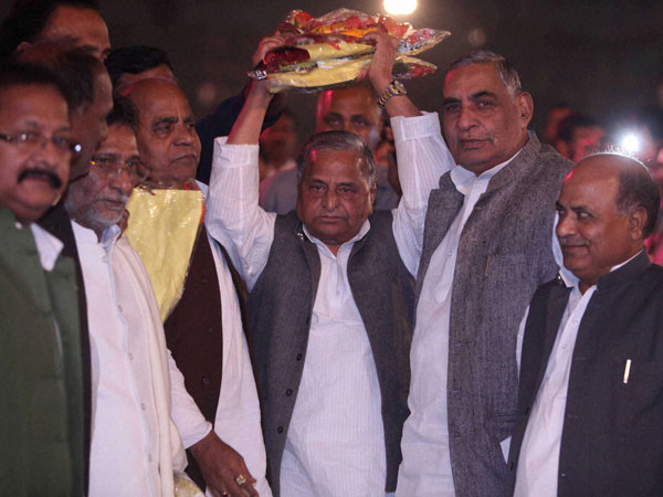 Netaji with his supporters