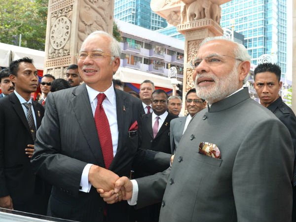 Modi, Razak at Torana Gate