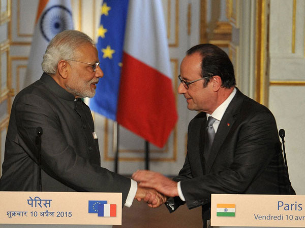PM Modi, France President Francois Hollande PM Modi, France President Francois Hollande