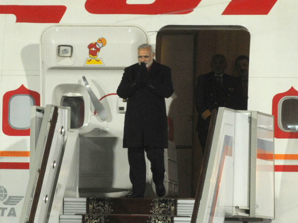 PM Modi arrives in Moscow on a two-day visit