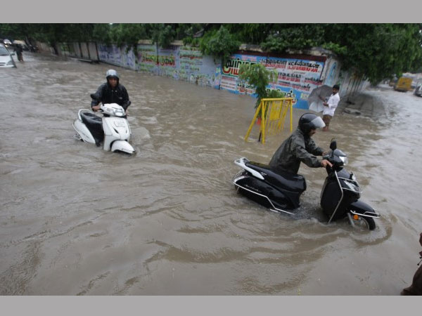 2015: Unprecedented rains battered TN 2015: Unprecedented rains battered TN