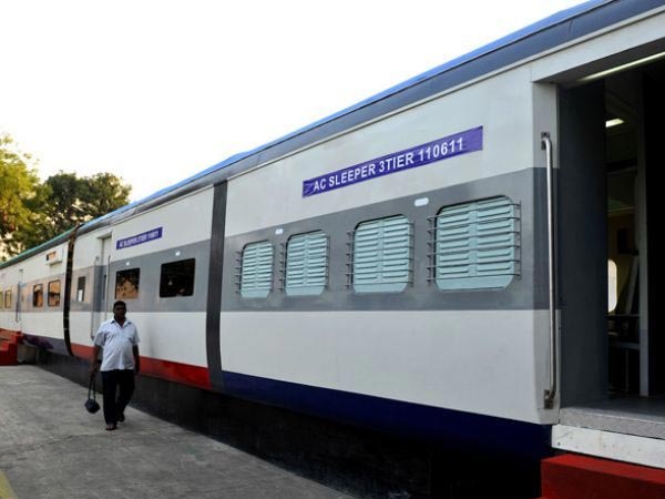 Soon train hostesses to welcome passengers aboard with roses Soon train hostesses to welcome passengers aboard with roses