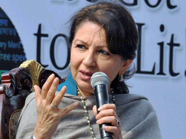 Sharmila allowed to cross Wagah Border Sharmila allowed to cross Wagah Border