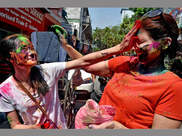 Holi Holi
