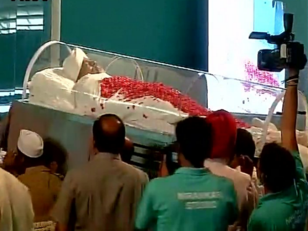 Mortal remains of Baba at ashram in Delhi