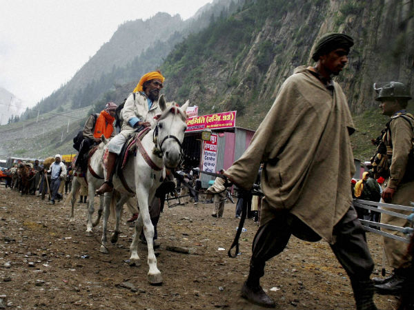 1,786 pilgrims leave for Amarnath from Jammu 1,786 pilgrims leave for Amarnath from Jammu
