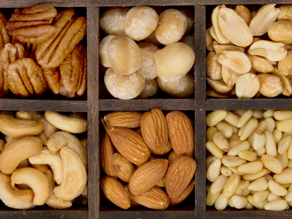 Eating nuts may reduce inflammation Eating nuts may reduce inflammation