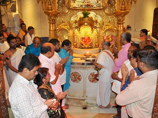 Now offer stocks as donation to Lord Now offer stocks as donation to Lord