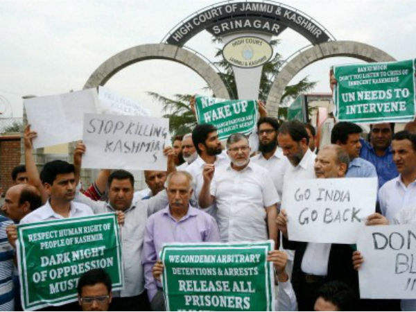 Lawyers protest in Srinagar