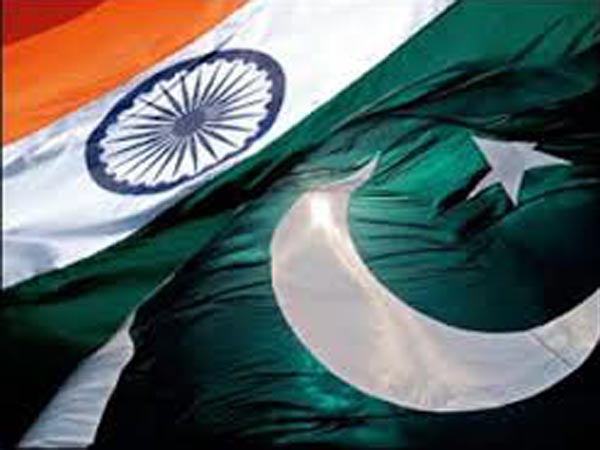 Pak Rangers, BSF exchange sweets Pak Rangers, BSF exchange sweets