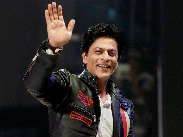 Shahrukh Khan detained at US airport Shahrukh Khan detained at US airport