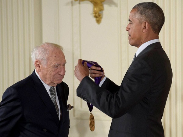 Obama honours Mel Brooks with the 2015 National Medal of Arts