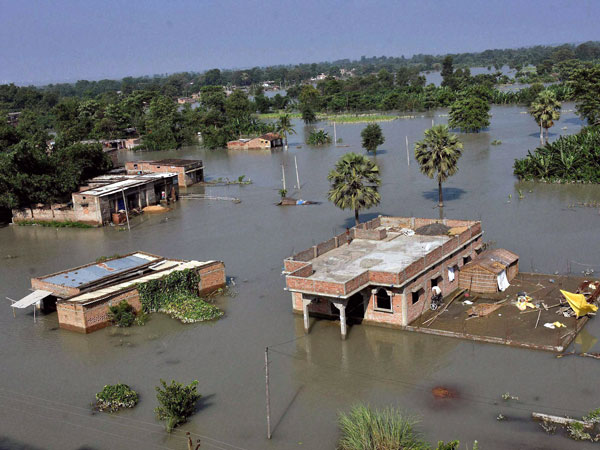 Submerged houses in flooded area of Hajipur, Bihar. Submerged houses in flooded area of Hajipur, Bihar.