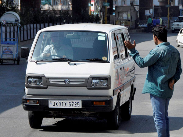 Markets open in Kashmir, curfew lifted Markets open in Kashmir, curfew lifted