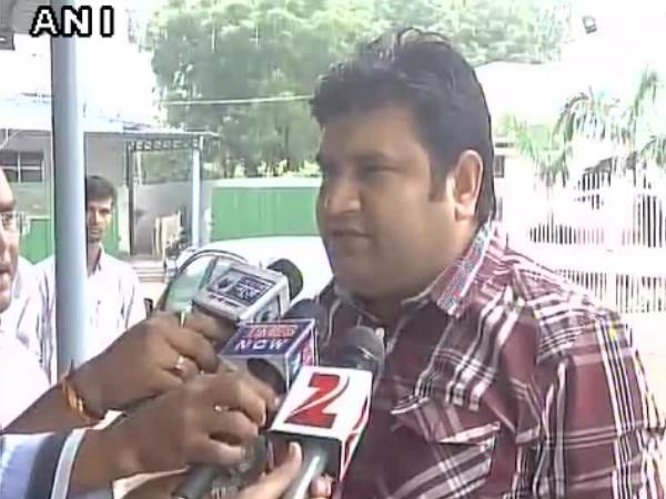 AAP suspends Sandeep Kumar AAP suspends Sandeep Kumar