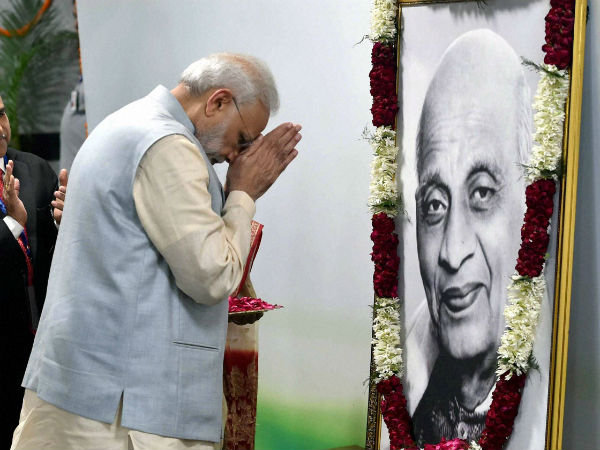 PM pays homage to Sardar Patel