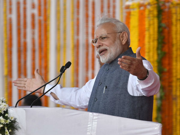 PM Modi addresses people in Raipur