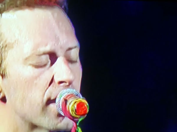 Chris Martin sings "Vande Mataram" Chris Martin sings "Vande Mataram"