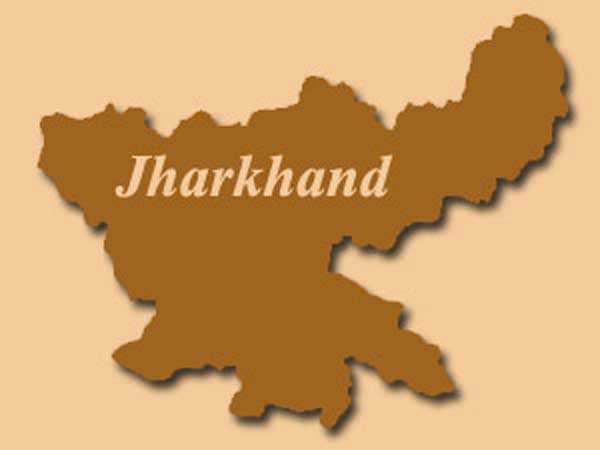 Families living on trees in Jharkhand Families living on trees in Jharkhand