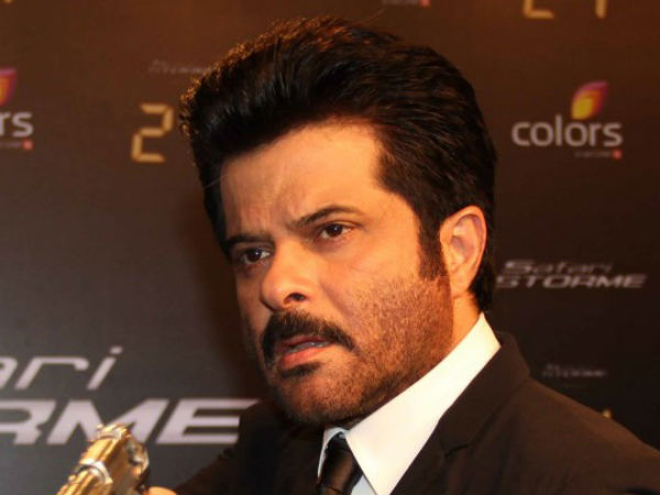 Anil Kapoor queues up at ATM Anil Kapoor queues up at ATM