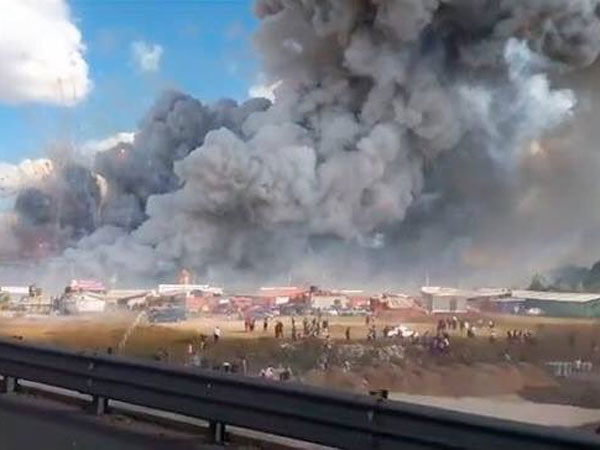 Firecracker blast: Mexicans mourn dead Firecracker blast: Mexicans mourn dead