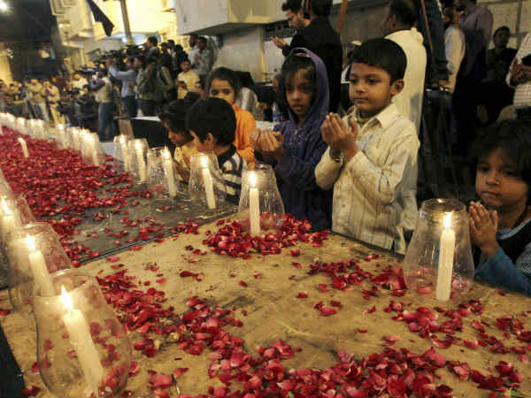 Peshawar attack: Pak remembers victims Peshawar attack: Pak remembers victims