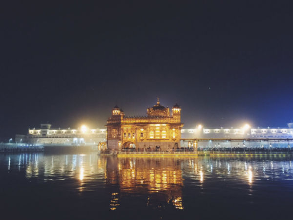 Night view of Golden Temple:
