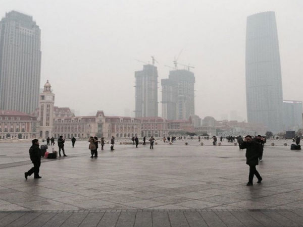 China shuts highways and cancels flights