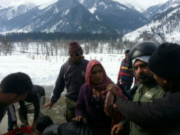 Stranded people due to snowfall: