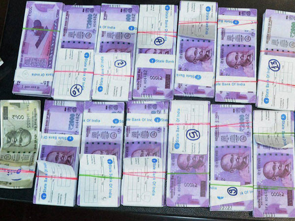 Over Rs 4 cr unaccounted cash seized from 3 places in Tamil Nadu Over Rs 4 cr unaccounted cash seized from 3 places in Tamil Nadu