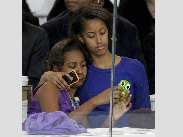Bush twins write heartwarming open letter to Obama sisters Bush twins write heartwarming open letter to Obama sisters