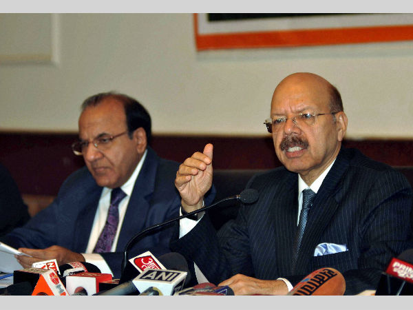 CEC refuses to comment on Kejriwal's reaction to censure CEC refuses to comment on Kejriwal's reaction to censure