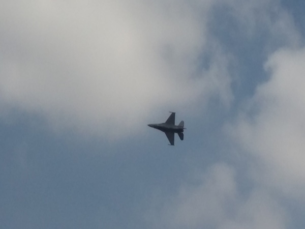 F-16 fighter at airshow