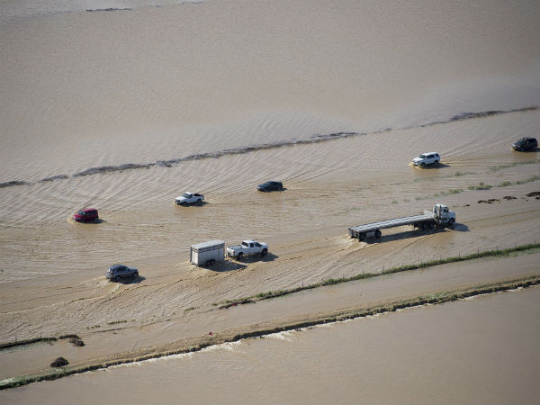 14,000 evacuated in California city 14,000 evacuated in California city