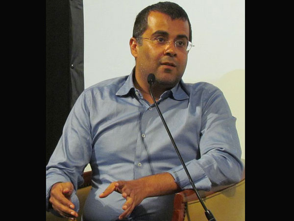 Mamata is 'mini Modi': Chetan Bhagat Mamata is 'mini Modi': Chetan Bhagat