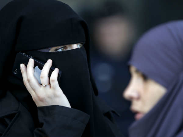 Muslim cop harassed at NYPD for wearing hijab Muslim cop harassed at NYPD for wearing hijab