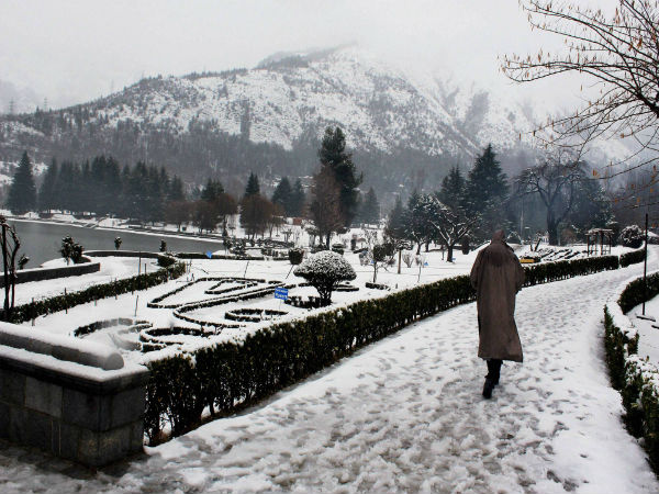 Traffic allowed from Jammu to Srinagar Traffic allowed from Jammu to Srinagar