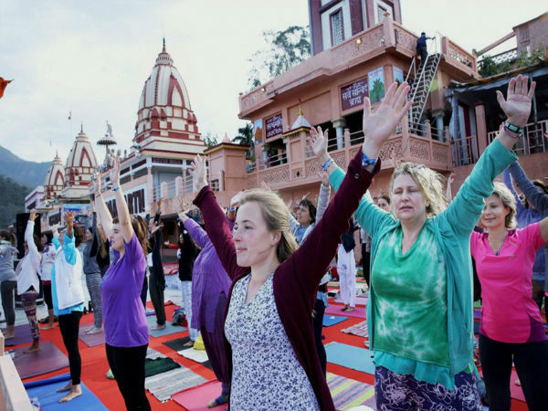 Hundreds descend for Yoga festival