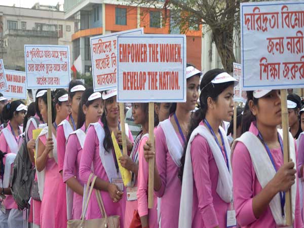 Students rally for awareness on Women's Day