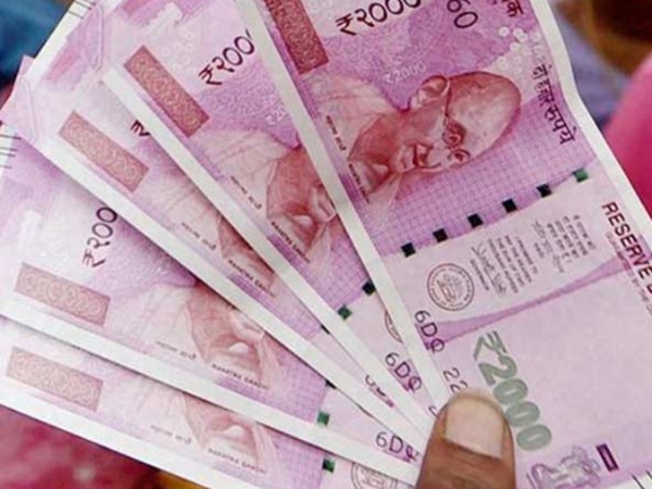 Govt slashes small saving schemes interest rates by 0.1% Govt slashes small saving schemes interest rates by 0.1%