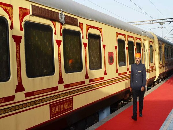 Palace on wheels Palace on wheels