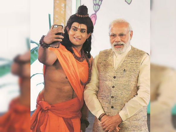 Selfie with the PM Selfie with the PM