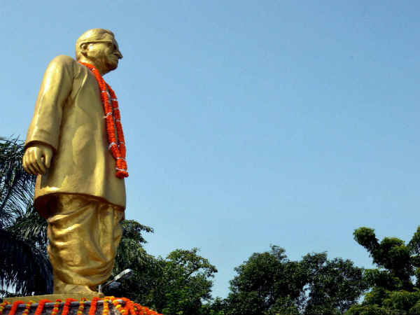Modi pays tribute to Lohia on his birth anniversary Modi pays tribute to Lohia on his birth anniversary