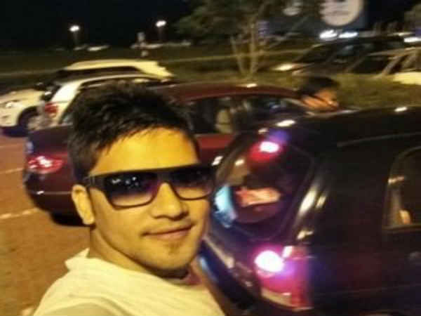 PM Modi follows Akash on Twitter PM Modi follows Akash on Twitter