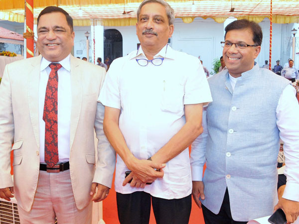 Manohar Parrikar directs police to deal strictly with rash drivers Manohar Parrikar directs police to deal strictly with rash drivers