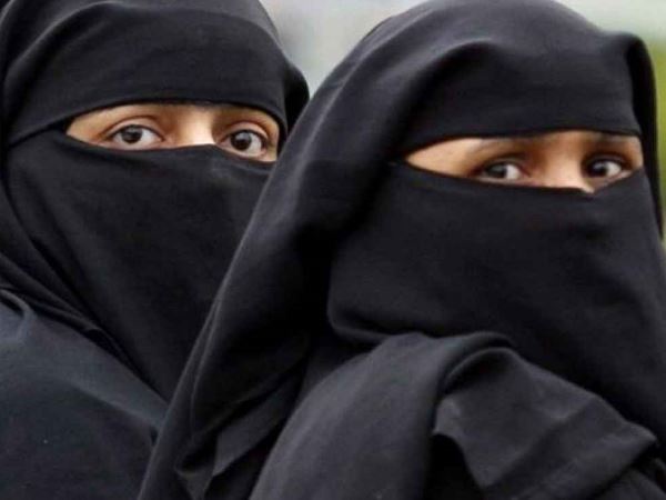 Triple talaq makes Muslim women socially, financially vulnerable: Centre Triple talaq makes Muslim women socially, financially vulnerable: Centre