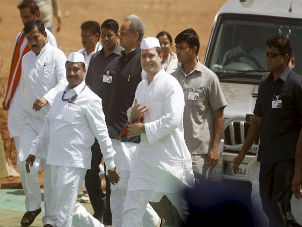 In trademark attire of a Congress neta In trademark attire of a Congress neta