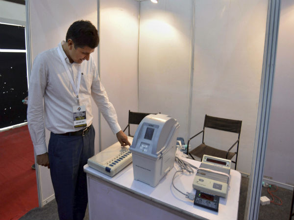 Demo on EVMs, VVPATs Demo on EVMs, VVPATs