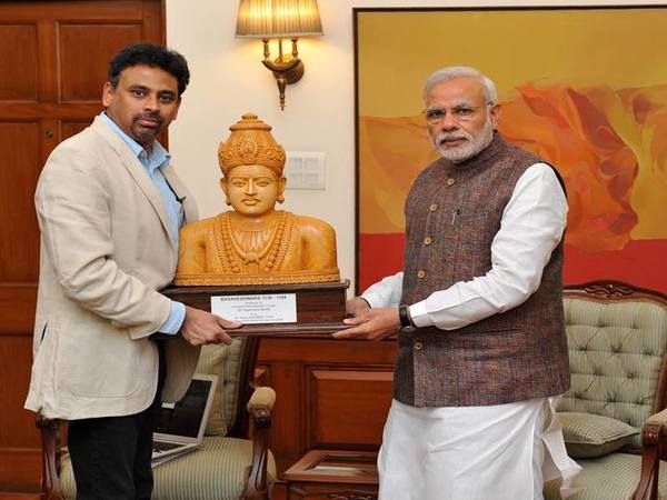 Neeraj Patil was born and brought up in Gulbarga, Karnataka, had been in the forefront of installing a statue of 12th-century philosopher Basaveshwara on the bank of the river Thames. Neeraj Patil was born and brought up in Gulbarga, Karnataka, had been in the forefront of installing a statue of 12th-century philosopher Basaveshwara on the bank of the river Thames.